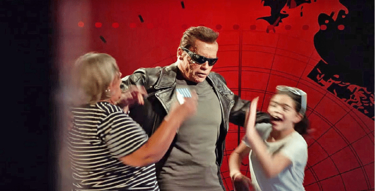 Se Arnold Schwarzeneggers terminator-spøk